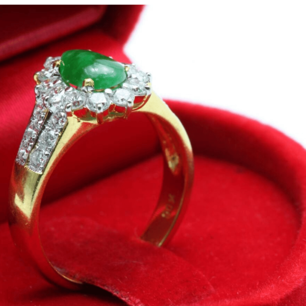 Gold jade ring with diamonds - Rozefs,com